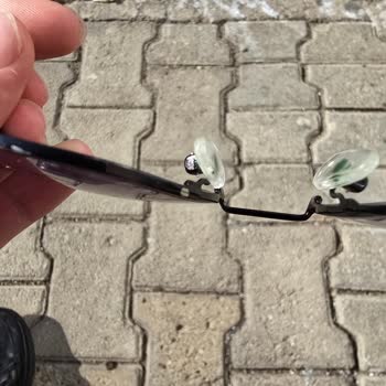 Atasun Optik Gözlüklerinde Boya Sorunu