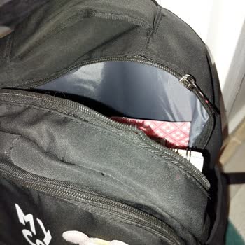 FLO Ayakkabı Mağazasından Aldığım Çantanın Fermuar Sorunu Ve İade Talebimin Reddedilmesi