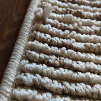 Hatalı Halı Ve Yetersiz Müşteri Hizmeti