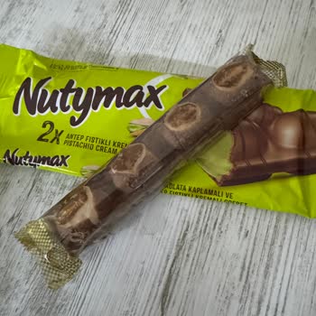 Çikolata Paketinde Anormal Durum: Güvenlik Endişesi