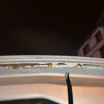 Peugeot Partner'de Kronik Boya Sorunu Ve İlgisizlik