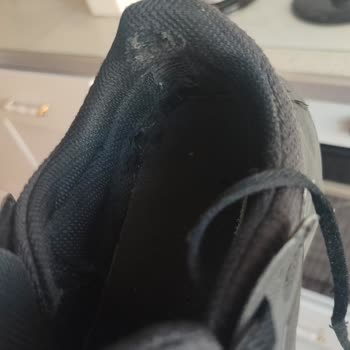 Adidas Ayakkabıda Beklenmedik Yırtılma Ve Garanti Sorunu