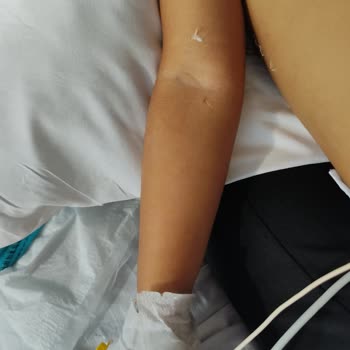 Yoğun Bakımda Yetersiz Hizmet Ve İletişim Sorunları