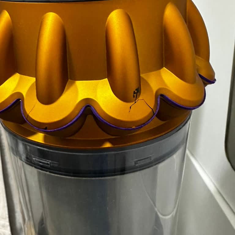 Garanti Kapsamında Ücret Talebi: Dyson V15 Süpürge Sorunu