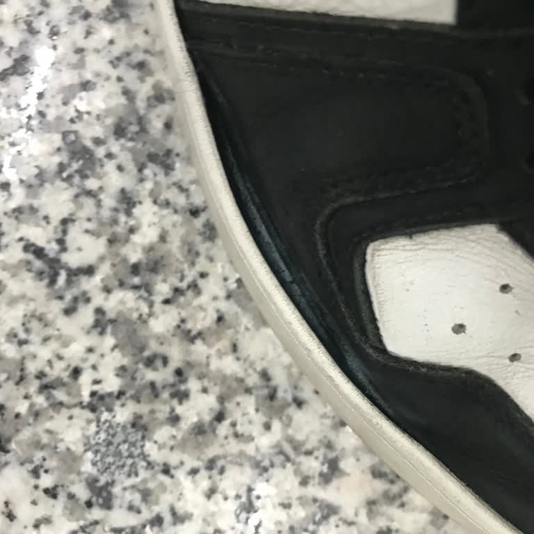 Calvin Klein Ayakkabı Garanti Sorunu