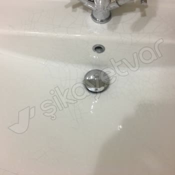 Vitra Раковина с трещинами, прошу замену