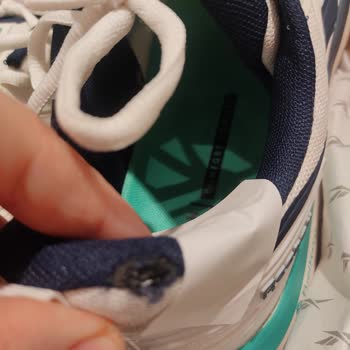 Reebok Ayakkabı İlk Giyişte Yırtıldı, Boyner İade Kabul Etmiyor