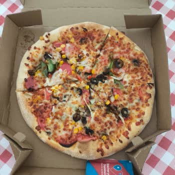 Domino's Şubeleri Arasında Tutarsız Kalite