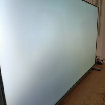 Philips TV'de Kararma Sorunu Ve Yavaş Servis Süreci