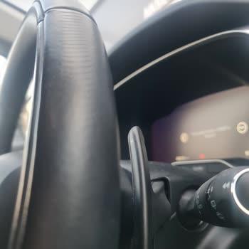 Citroen Refused to Fix Steering Wheel Cracks on My C5 Aircross Under Warranty
