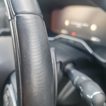 Citroen Refused to Fix Steering Wheel Cracks on My C5 Aircross Under Warranty