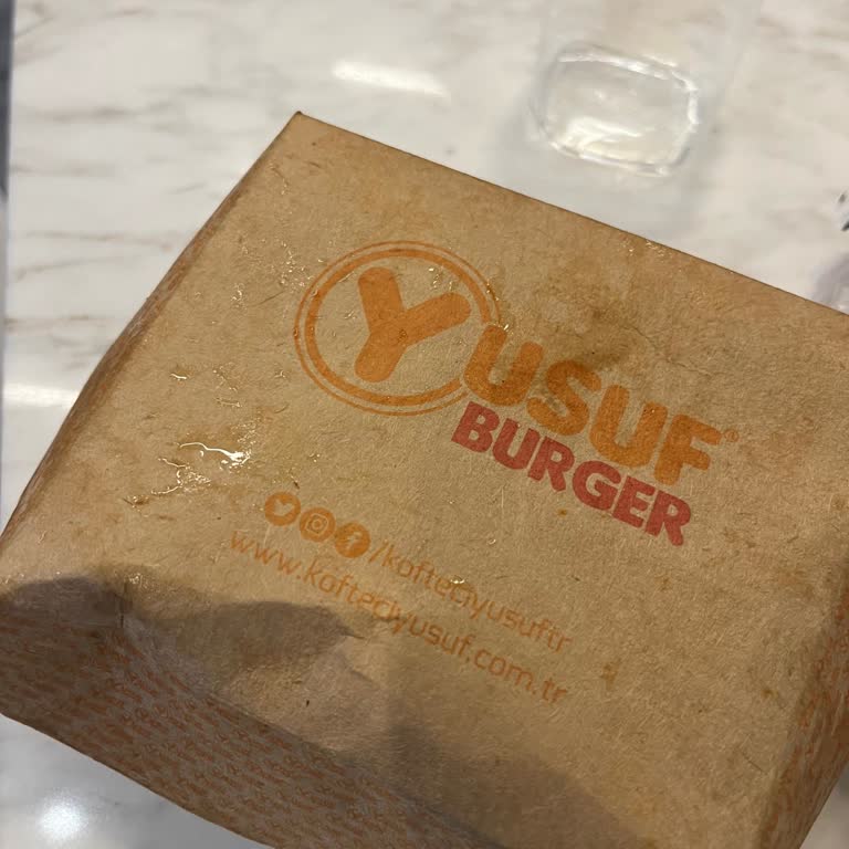 Buz Gibi Hamburger Ve Patates Hayal Kırıklığı