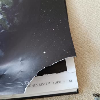 Aldığım Kitap Dökülüyor: Hayal Kırıklığına Uğradım