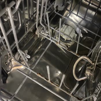 Arçelik Bulaşık Makinesi: Pas Ve Çürüme Sorunu