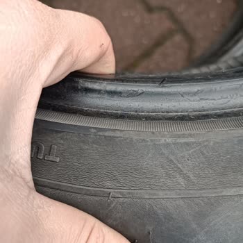 Yanlış Tarihli Ve Hasarlı Lastik Satışı