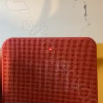 JBL GO Yanıp Sönen Kırmızı Işık!