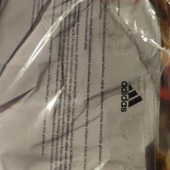 Adidas Ayakkabıda Beklenmeyen Sararma Sorunu
