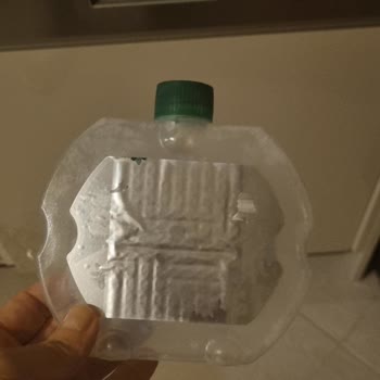 Doa Temizleyici Etiketi Makineyi Tıkadı, Halı Islandı