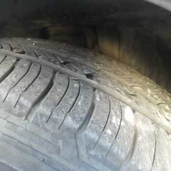 Kumho Yazlık Lastiklerde Ani Deformasyon Sorunu