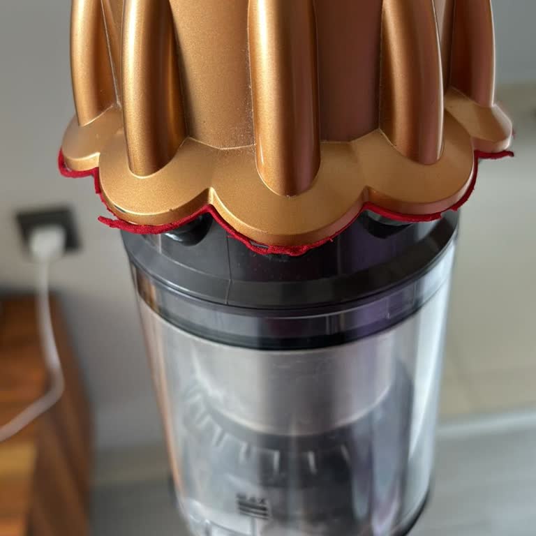 Dyson Süpürgemde Sürekli Filtre Hatası Ve Görsel Sorunlar