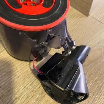 Garanti Kapsamındaki Süpürge Parça Kırılması Ve Ücret Talebi