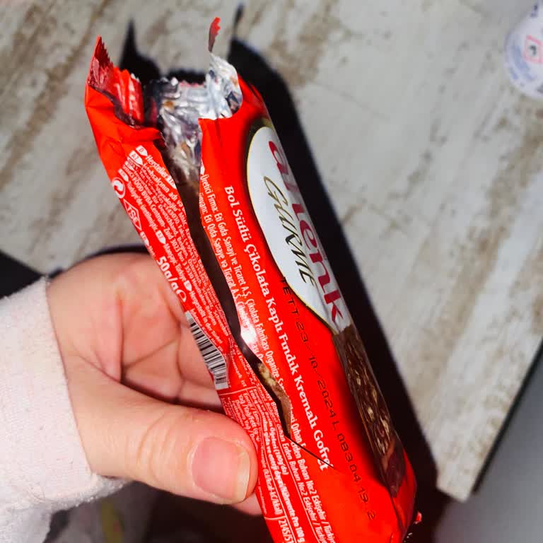 Tarihi Geçmiş Çikolata Şoku