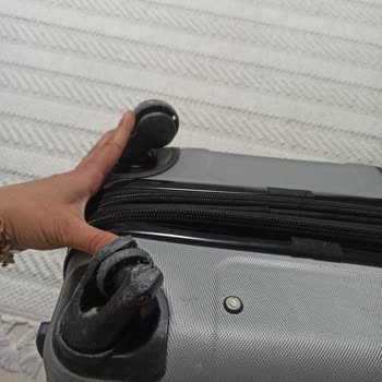 İt Markalı Valizin Tekerlek Sorunu Ve Garanti Hayal Kırıklığı