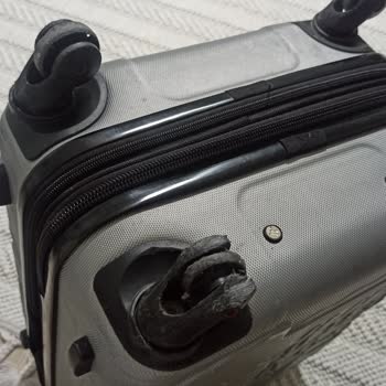 İt Markalı Valizin Tekerlek Sorunu Ve Garanti Hayal Kırıklığı