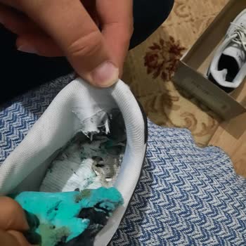 Kalitesiz Ayakkabı Ve Kötü Müşteri Hizmetleri