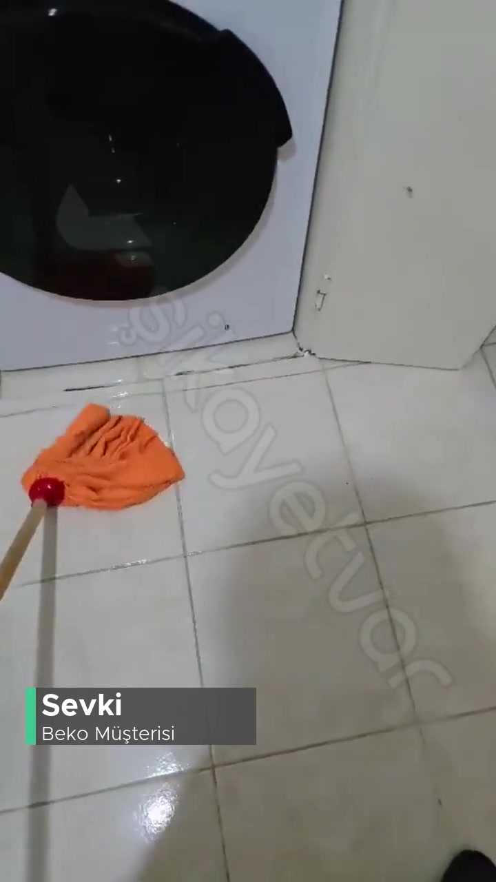 Beko 10120 Marka Çamaşır Makinesi Aldım Su Akıtıyor! videonun kapak resmi
