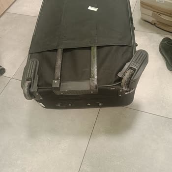 Kırık Valiz Ve Yetersiz Müşteri Hizmeti