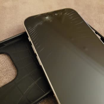 Spigen Türkiye Ekran Koruyucunun Yetersiz Koruma Sorunu