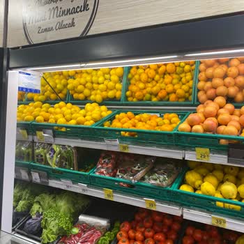 Küflü Salatalıkların Satışı: Mini Marketlerde Denetim Eksikliği
