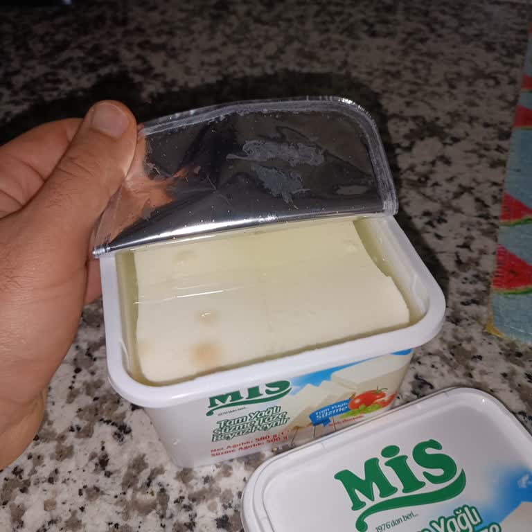 Küflü Peynir Sorunu: Mis Marka Güven Sarsıyor