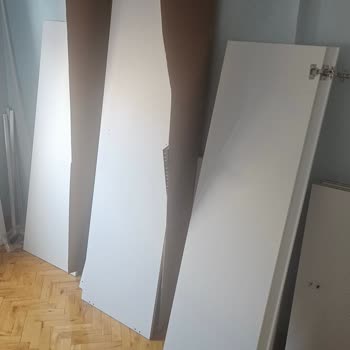 Yanlış Ve Hasarlı Gardırop Teslimatı