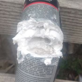 Bozuk Silikonlar Ve İlgisiz Satıcı