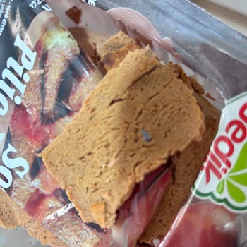 Gedik Piliç Dönerde Plastik Parçası Şoku