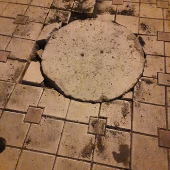 Kanalizasyon Çalışması Sonrası Parke Taşları Tahribatı