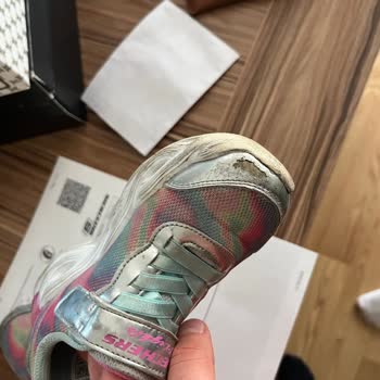 Skechers Ayakkabının Dayanıklılığı Hayal Kırıklığı Yarattı