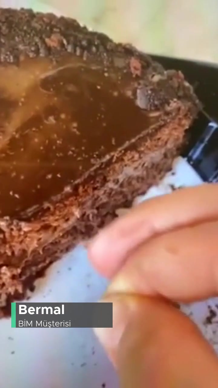 BİM Kıl Çıktı Pastadan videonun kapak resmi