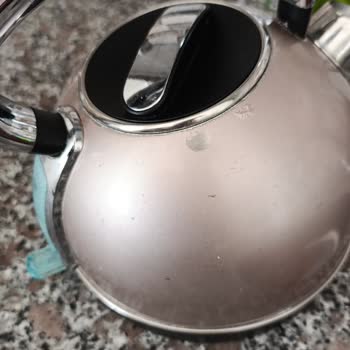 Fakir Goldie Su Isıtıcı Boyası Kendiliğinden Soyuluyor!