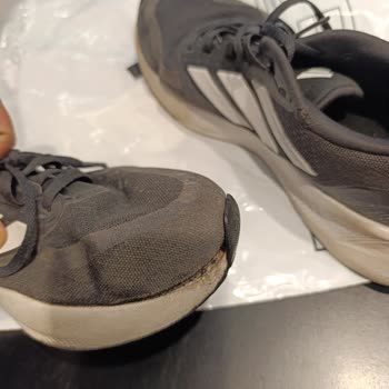 Adidas Ayakkabıda Açılma Sorunu Ve Garanti Hayal Kırıklığı