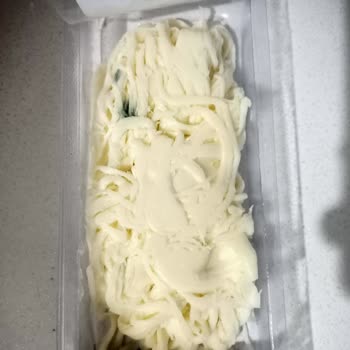 Tahsildaroğlu Taze Olması Gereken Peynirin Küflenmesi