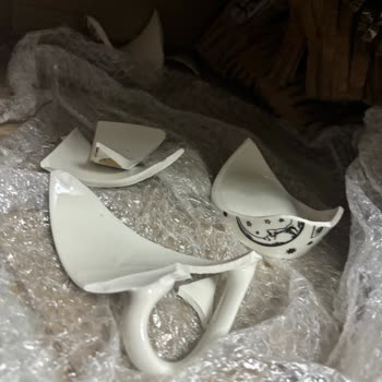 Kargom Kapıya Bırakıldı Ürünler Paramparça Geldi