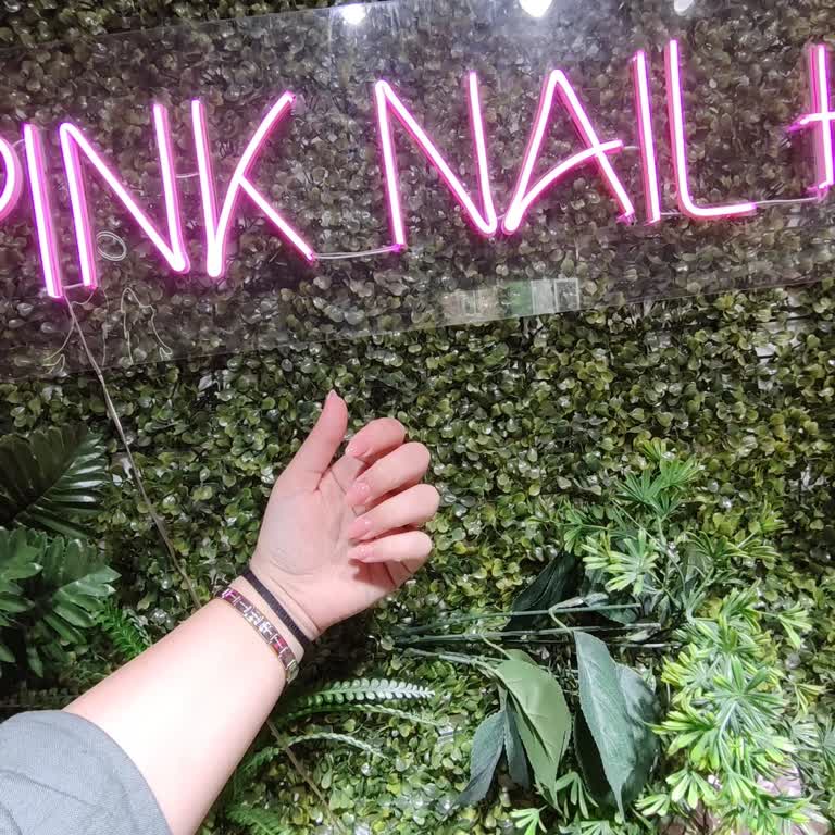 Pink Nail House Şikayeti