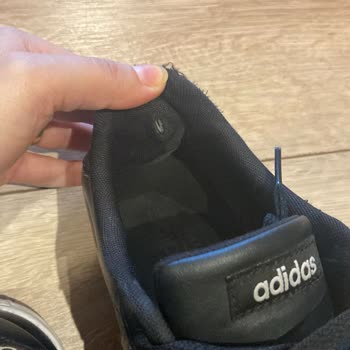 Adidas Ayakkabıda Beklenmedik Deformasyon Sorunu
