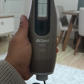 Arzum Blender'ın Plastik Parçaları Eriyor