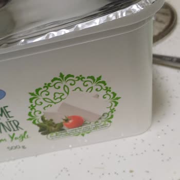 BİM'den Aldığım Peynirin İçinden Çıkan Şok Edici Madde