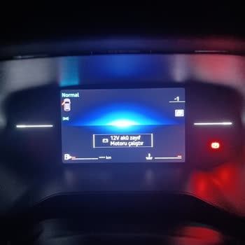 Yeni Clio'da Akü Sorunu Ve Servis Eksikliği