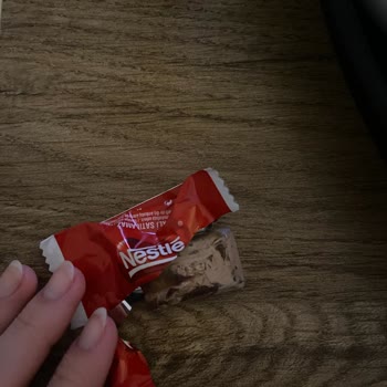 Nestle Çikolatalarında Renk Ve Tat Sorunu